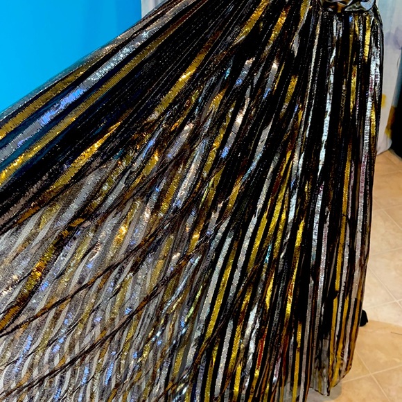 Prom or Ballgown - Picture 8 of 9